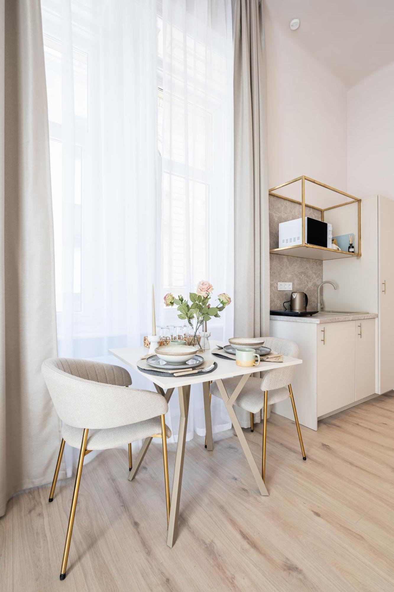 W30 - Wesselenyi Charming Apartment - Best Location By Bqa بودابست المظهر الخارجي الصورة